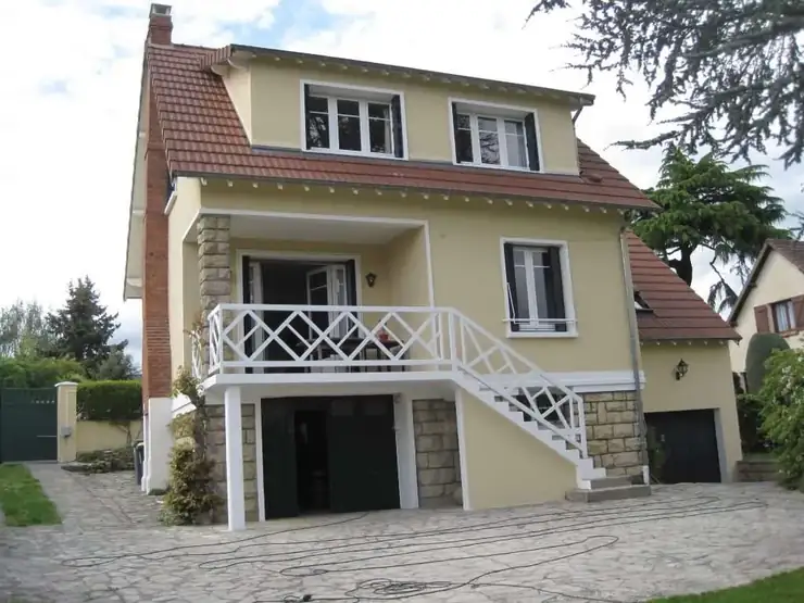 Ravalement en peinture organo-minérale d'une maison individuelle à Saint-Germain-en-Laye
